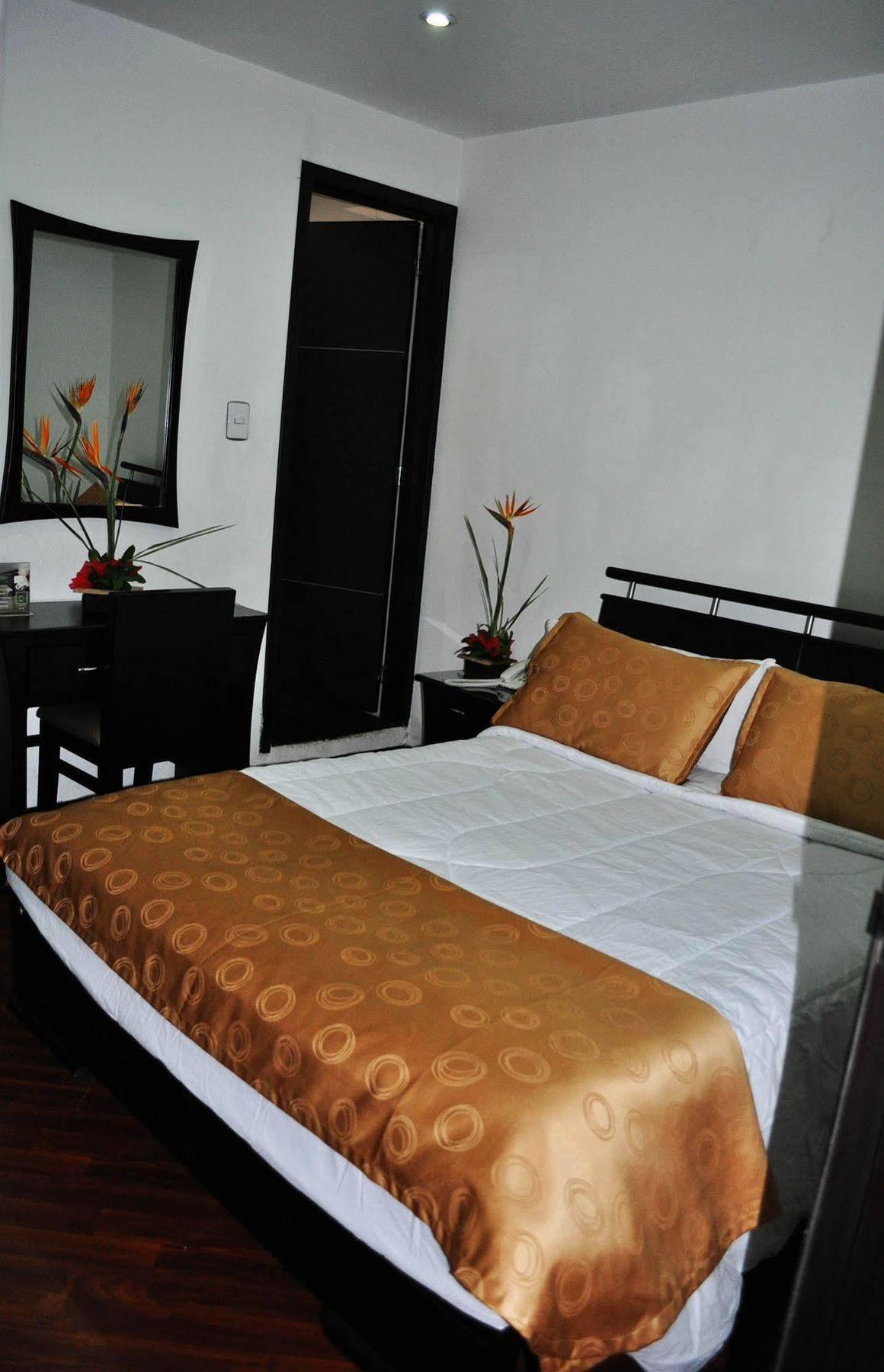 Hotel Quality Comfort House Bogotá Exteriér fotografie