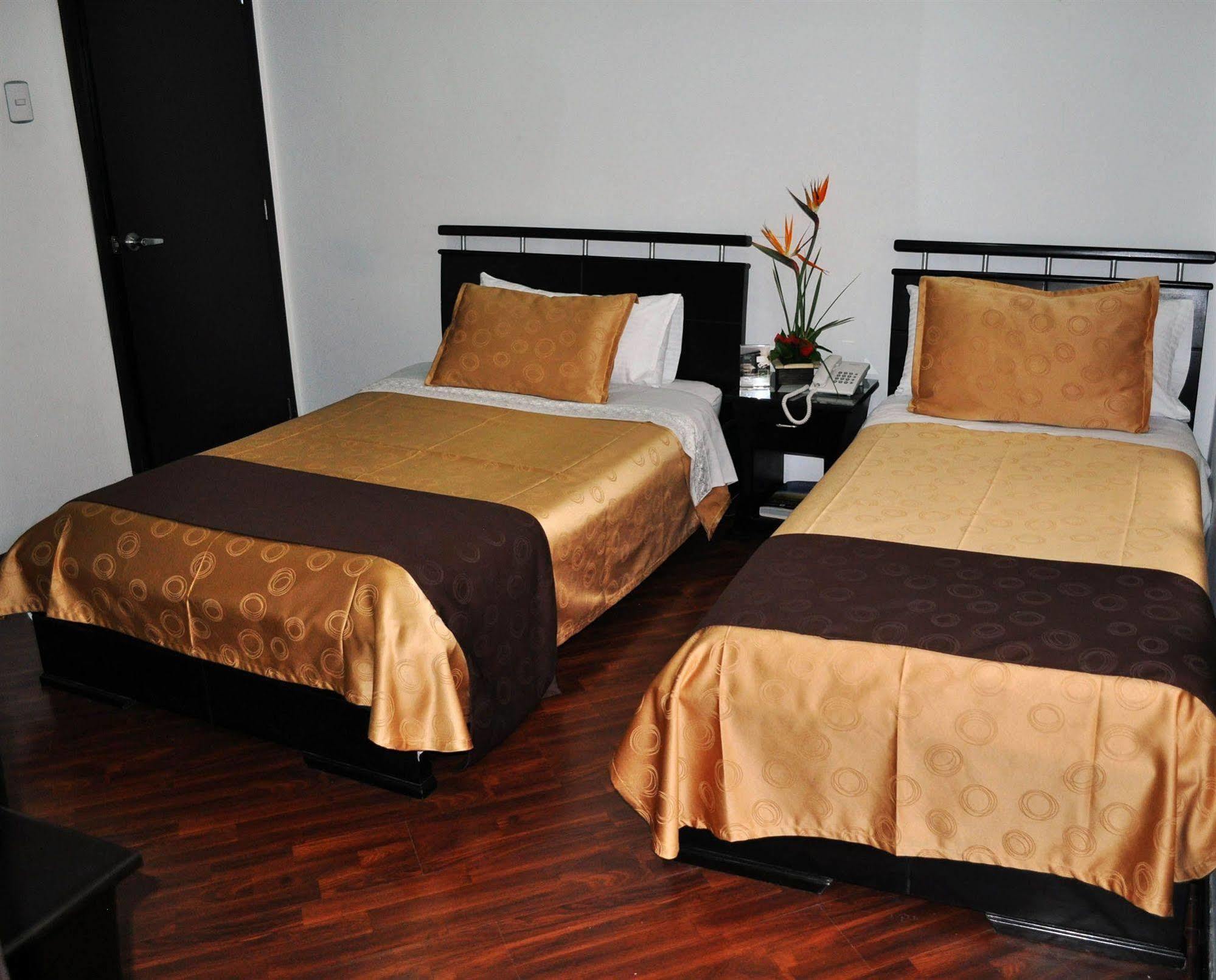 Hotel Quality Comfort House Bogotá Exteriér fotografie